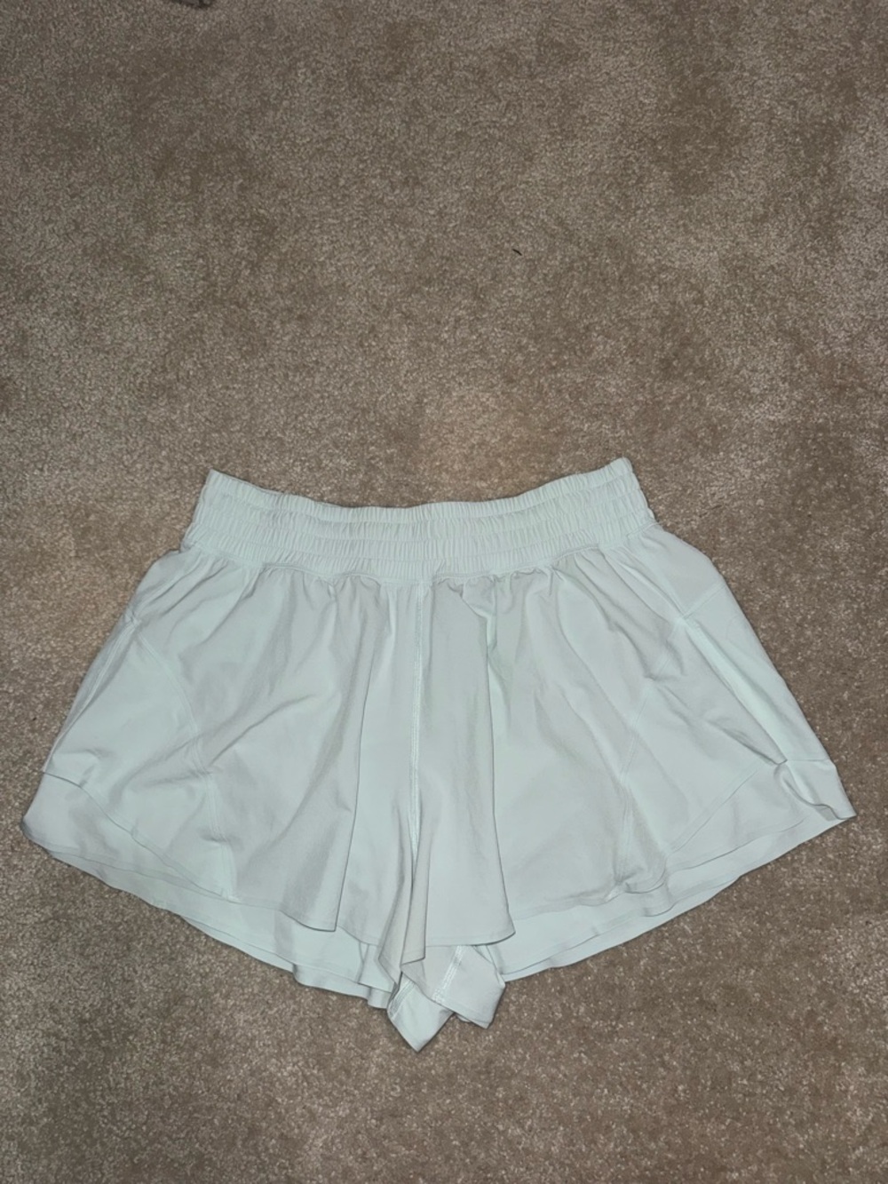 Lululemon Mint Breeze Shake it out shorts